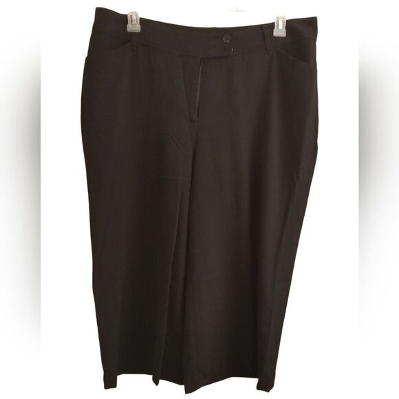 Monroe & Main Pants - Monroe and Main Cropped Trousers. RJ-MR